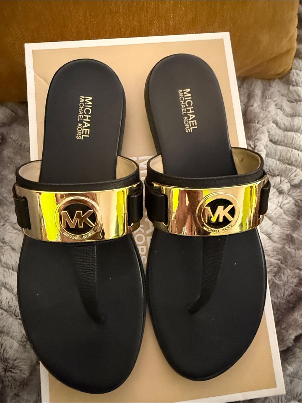 Michael Kors Black Warren Thong Leather Sandals